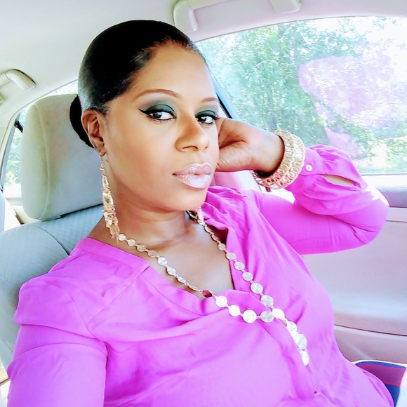 Meet your Posher, Michele - Picture 1 of 1